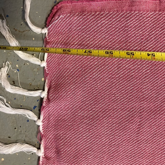 Pink Victoria secret pink blanket Nwt. - Picture 4 of 4